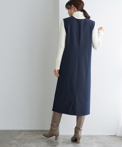 Pierrot（ピエロ）の「ラウンドネックジャンパースカート（ジャンパースカート・レディース・ブラック/チャコール/ネイビー・M/L/PM）」の6枚目の写真