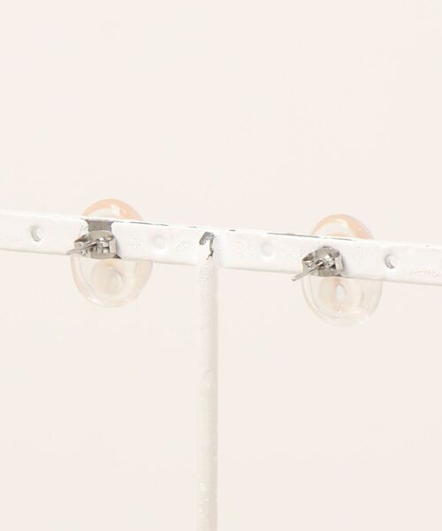 tone(トーン)の「【PetitBonheur accessories】淡水パールの耳飾り(MA)(ピアス(両耳用)・レディース・シルバー・FREE)」の4枚目の写真
