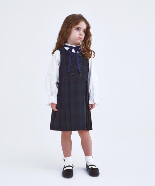 green label relaxing(グリーンレーベルリラクシング)の「リボンタック バンドカラー ブラウス(シャツ/ブラウス・キッズ・ホワイト・120cm/110cm/130cm)」の2枚目の写真