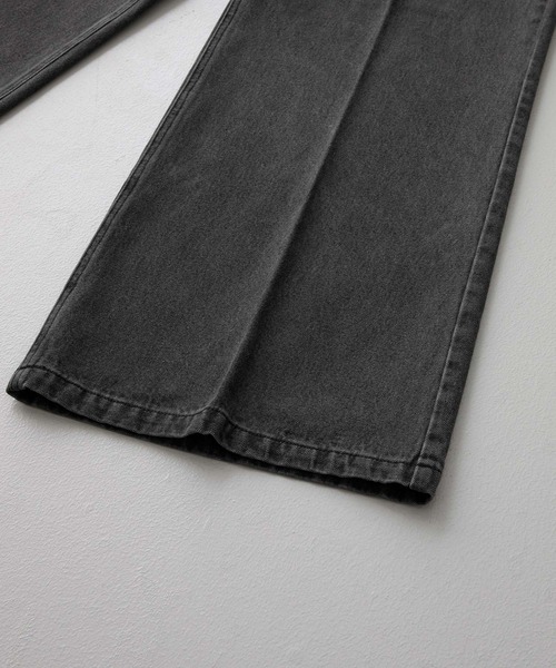 MONO-MART（モノマート）の「ヴィンテージメイクタックフレアデニムパンツ（デニムパンツ・メンズ・ブラック/グレー/ブルー/グレー系/ホワイト/ブルー系/インディゴブルー/ブラック系2/ブラック系/ブルー系1/ブラウン/ブルー系2/グレー系1/ブルー系3・S/M/L/XS）」の21枚目の写真
