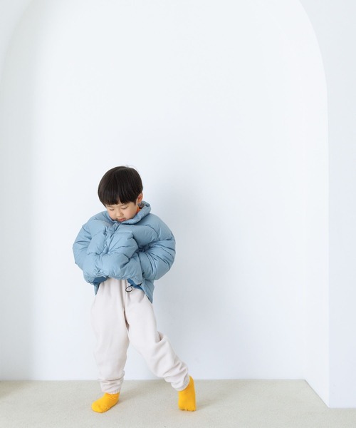 LOWRYS FARM（ローリーズファーム）の「Ｐロゴフリースジョグパンツ　986036（スウェットパンツ・キッズ・ベージュ/カーキ/ネイビー・110cm/150cm/130cm/140cm/120cm）」の5枚目の写真