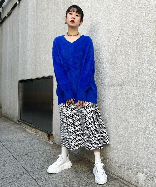 Narcissus（ナルシス）の「【Narcissus】Vカラーニット（ニット/セーター・レディース・ブルー/パープル・FREE）」の18枚目の写真