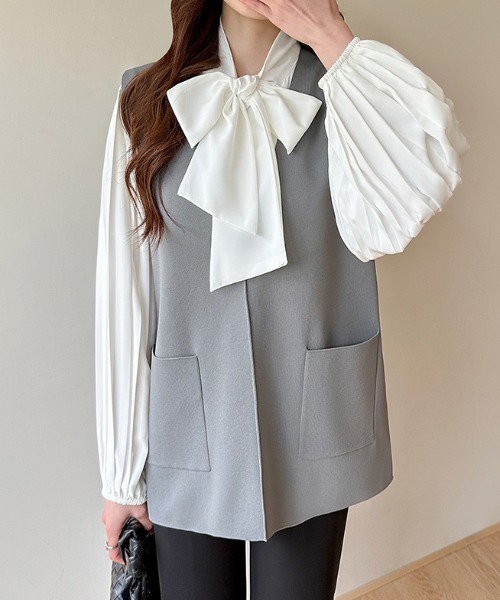 COCOMOMO（ココモモ）の「【カラー展開あり】 vネックベスト サイドスリット ポケット付き（ベスト・レディース・ネイビー/ブラウン/アイボリー/ブラック/ダークグレー/ライトグレー・FREE）」の3枚目の写真