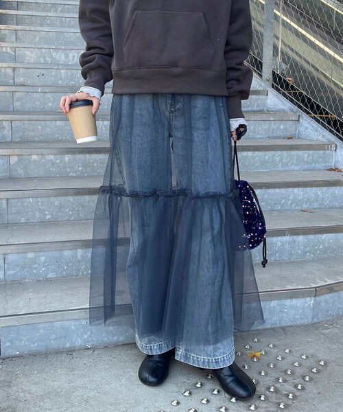 fredy emue(フレディエミュ)の「レイヤードチュールスカート(スカート・レディース・ブラック/チャコールグレー・38)」の2枚目の写真