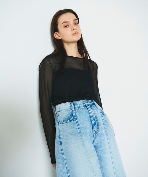 GRACE CONTINENTAL（グレースコンチネンタル）の「シアークルーニットトップ（Tシャツ/カットソー・レディース・ベージュ/ブラック/ホワイト・36）」の2枚目の写真