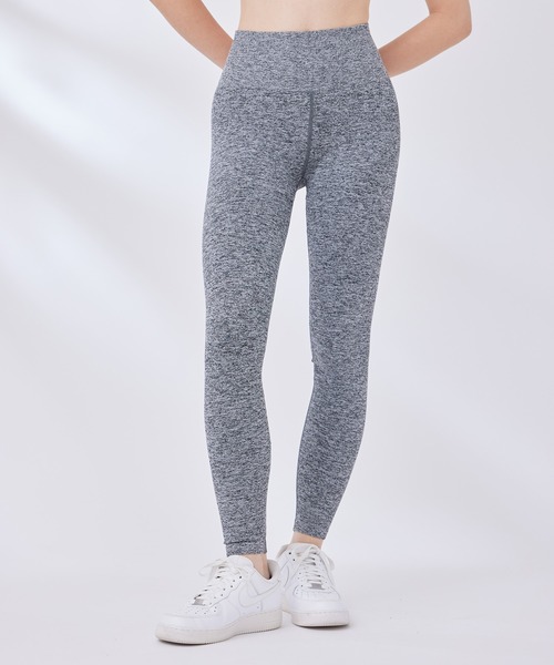 Spiritual Gangster（スピリチュアルギャングスター）の「【SPIRITUAL GANGSTER】LOVE SCLUPET 7/8 LEGGING スポーツレギンス（レギンス/スパッツ・レディース・ブラック/グレー・S）」の6枚目の写真