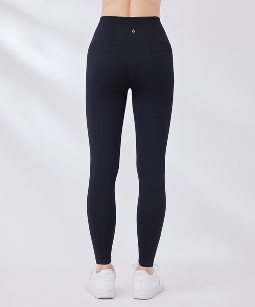 Spiritual Gangster（スピリチュアルギャングスター）の「【SPIRITUAL GANGSTER】LOVE SCLUPET 7/8 LEGGING スポーツレギンス（レギンス/スパッツ・レディース・ブラック/グレー・S）」の10枚目の写真