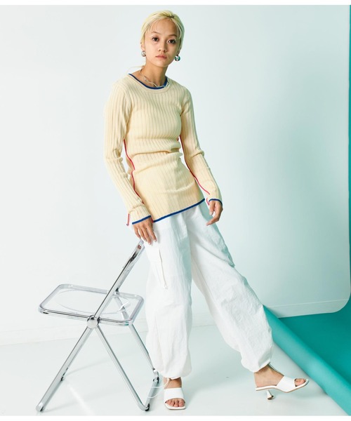 Settimissimo（セッティミッシモ）の「配色クルーネックワイドリブニット（ニット/セーター・レディース・グレー/オフホワイト/ブラック・FREE）」の9枚目の写真