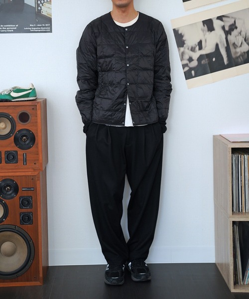 TAION（タイオン）の「【TAION タイオン】ベーシッククルーネックボタンインナーダウンジャケット（ミリタリージャケット・メンズ・ブラック/ダークオリーブ・MEDIUM/LARGE/X-LARGE）」の3枚目の写真