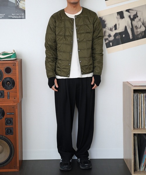 TAION（タイオン）の「【TAION タイオン】ベーシッククルーネックボタンインナーダウンジャケット（ミリタリージャケット・メンズ・ブラック/ダークオリーブ・MEDIUM/LARGE/X-LARGE）」の7枚目の写真