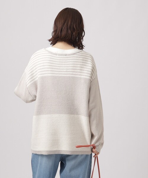 SHOO・LA・RUE（シューラルー）の「◆【体型カバ―】変形ボーダー キーネックニット（ニット/セーター・レディース・ブルー系7/ブラック系2/ライトグレー系2・00）」の5枚目の写真