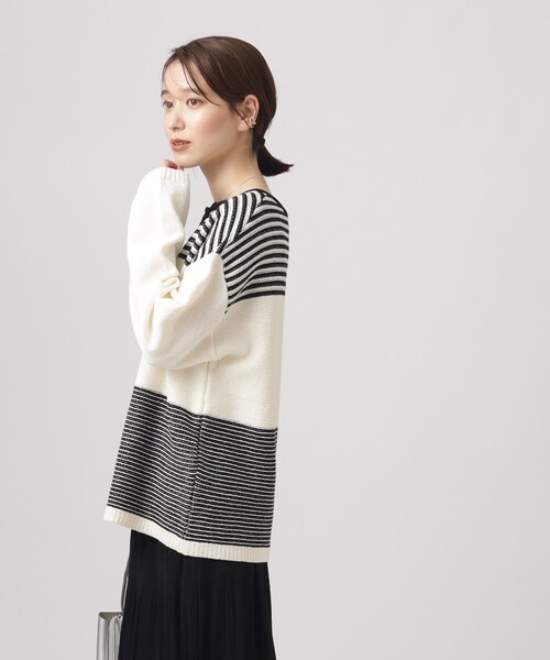 SHOO・LA・RUE（シューラルー）の「◆【体型カバ―】変形ボーダー キーネックニット（ニット/セーター・レディース・ブルー系7/ブラック系2/ライトグレー系2・00）」の9枚目の写真
