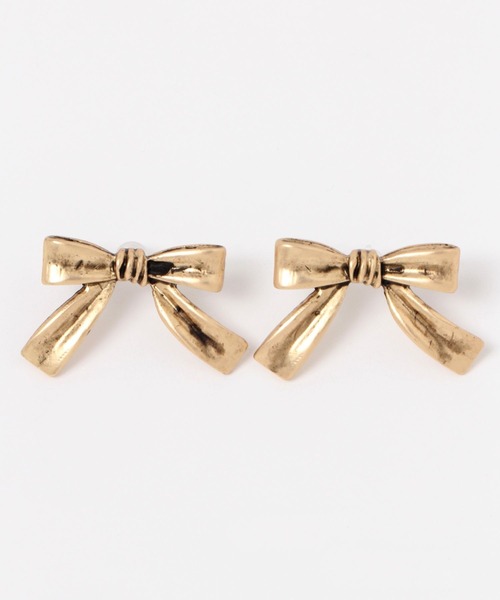 FOREVER 21(フォーエバー トゥエンティーワン)の「メタルリボンピアス(ピアス(両耳用)・レディース・ゴールド・FREE)」の2枚目の写真