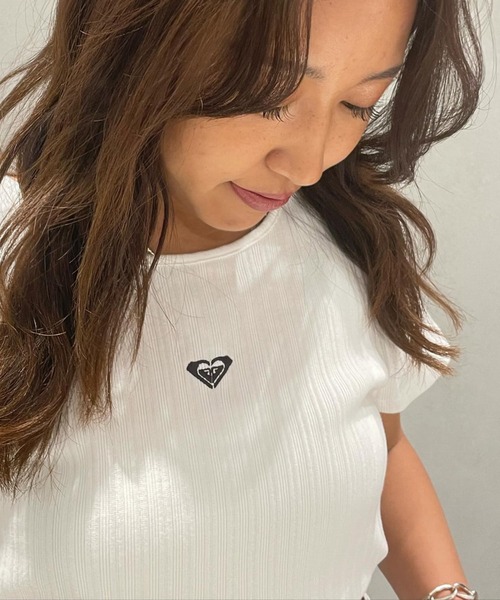 ROXY（ロキシー）の「RAINBOW MOUNTAIN/ロキシークロップド半袖Tシャツ（Tシャツ/カットソー・レディース・ブラック/ホワイト/ブラック系その他・LARGE/MEDIUM/SMALL）」の21枚目の写真