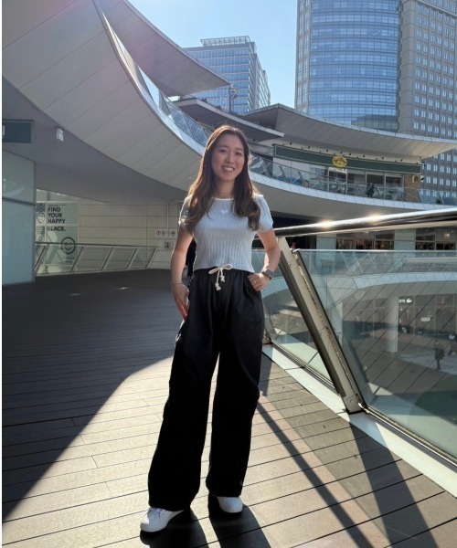 ROXY（ロキシー）の「RAINBOW MOUNTAIN/ロキシークロップド半袖Tシャツ（Tシャツ/カットソー・レディース・ブラック/ホワイト/ブラック系その他・LARGE/MEDIUM/SMALL）」の7枚目の写真