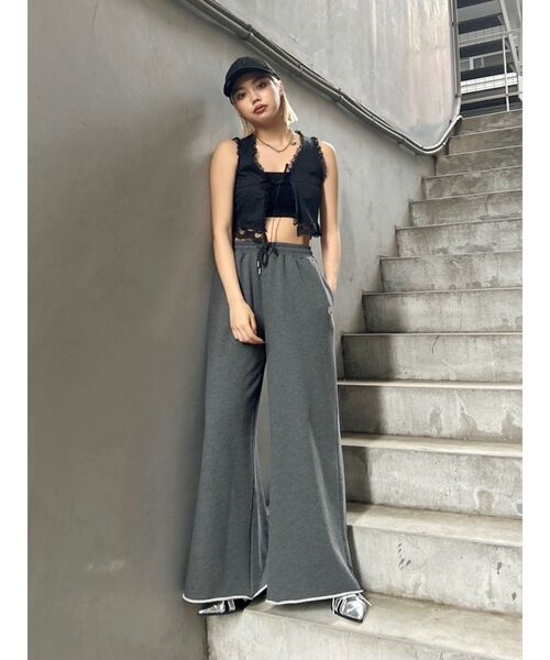 EVRIS(エヴリス)の「レースドッキングベスト(シャツ/ブラウス・レディース・ブラック/ベージュ/ホワイト・FREE)」の21枚目の写真