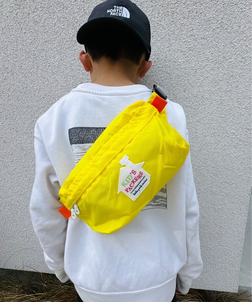 FREDRIK PACKERS（フレドリックパッカーズ）の「FREDRIK PACKERS / KIDS PACKERS キッズパッカーズ FUNNY PACK ファニーパック 子ども キッズ 肩がけ ショルダーバッグ（ボディバッグ/ウエストポーチ・キッズ・レッド/ピンク/パープル/イエロー/ブルー/オリーブ・ONESIZE）」の13枚目の写真