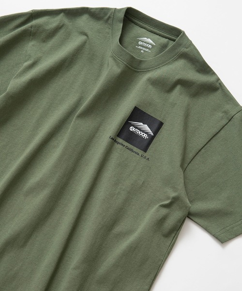 OUTDOOR PRODUCTS(アウトドアプロダクツ)の「【OUTDOOR PRODUCTS/アウトドアプロダクツ】 ヘビーウェイト オーバーサイズ ボックスロゴTシャツ(Tシャツ/カットソー・メンズ・グレイッシュブルー/ベージュ/カーキ/ライトグリーン/ブラック/ホワイト・X-LARGE/LARGE/MEDIUM)」の4枚目の写真