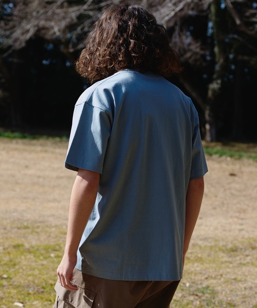 OUTDOOR PRODUCTS(アウトドアプロダクツ)の「【OUTDOOR PRODUCTS/アウトドアプロダクツ】 ヘビーウェイト オーバーサイズ ボックスロゴTシャツ(Tシャツ/カットソー・メンズ・グレイッシュブルー/ベージュ/カーキ/ライトグリーン/ブラック/ホワイト・X-LARGE/LARGE/MEDIUM)」の10枚目の写真