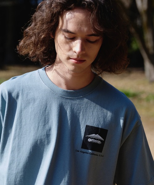 OUTDOOR PRODUCTS(アウトドアプロダクツ)の「【OUTDOOR PRODUCTS/アウトドアプロダクツ】 ヘビーウェイト オーバーサイズ ボックスロゴTシャツ(Tシャツ/カットソー・メンズ・グレイッシュブルー/ベージュ/カーキ/ライトグリーン/ブラック/ホワイト・X-LARGE/LARGE/MEDIUM)」の12枚目の写真