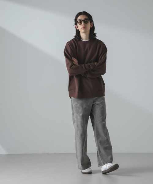 NANO universe(ナノユニバース)の「ライトウェイトクルーネックコンビスウェット(スウェット・メンズ・ブラック/ライトグレー/ブラウン・M/L)」の8枚目の写真