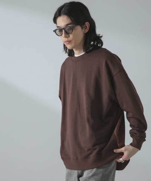 NANO universe(ナノユニバース)の「ライトウェイトクルーネックコンビスウェット(スウェット・メンズ・ブラック/ライトグレー/ブラウン・M/L)」の4枚目の写真