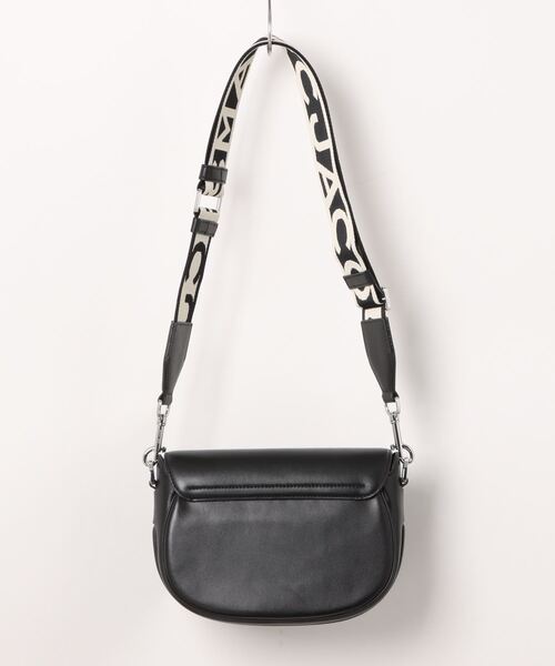 MARC JACOBS(マークジェイコブス)の「THE LEATHER COVERED J MARC SADDLE BAG/ザ レザー カバード Jマーク サドルバッグ(ショルダーバッグ・レディース・ブラック/ホワイト/キャメル・ONE SIZE)」の14枚目の写真