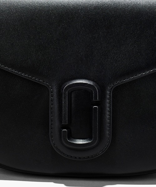 MARC JACOBS(マークジェイコブス)の「THE LEATHER COVERED J MARC SADDLE BAG/ザ レザー カバード Jマーク サドルバッグ(ショルダーバッグ・レディース・ブラック/ホワイト/キャメル・ONE SIZE)」の7枚目の写真