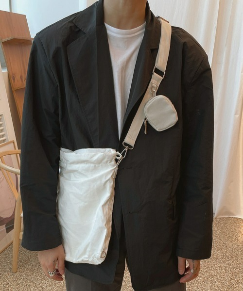 ASCLO(エジュクロ)の「ASCLO Middle Bag(ショルダーバッグ・メンズ・ブラック/アイボリー・FREE)」の2枚目の写真