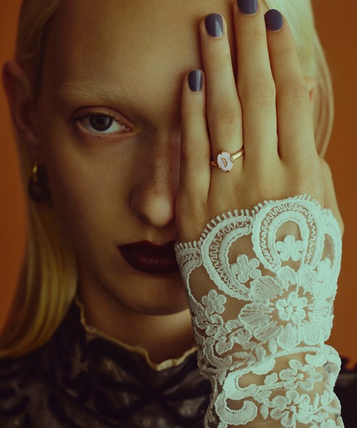 ANU(アヌ)の「luna’s vintage ring - ルナズヴィンテージリング(リング・レディース・ホワイト/ブラック・FREE)」の9枚目の写真