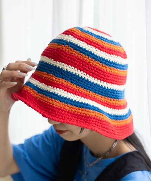 LEPSIM（レプシィム）の「コットンクロシェハット　995099（ハット・レディース・グレイッシュベージュ/ダークグリーン/レッド・ONE SIZE）」の3枚目の写真