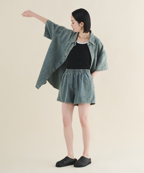 MERLOT（メルロー）の「オーバーサイズデニムセットアップ（シャツ/ブラウス・レディース・ブルー・FREE）」の6枚目の写真