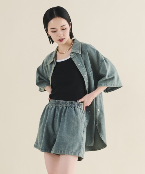 MERLOT（メルロー）の「オーバーサイズデニムセットアップ（シャツ/ブラウス・レディース・ブルー・FREE）」の18枚目の写真
