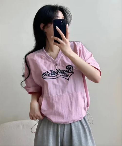 by muni:r(バイ ムニール)の「レタリングナイロンストリングTトップス(Tシャツ/カットソー・レディース・ネイビー/ホワイト/ピンク・FREE)」の7枚目の写真