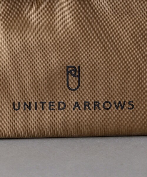 UNITED ARROWS(ユナイテッドアローズ)の「ロゴ ランチ ポーチ(ポーチ・レディース・ブラウン/オリーブ/ブラック/ダークグレー・FREE)」の7枚目の写真