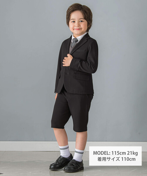 BeBe(ベベ)の「ストレッチポンチジャケット(90~140cm)(スーツジャケット・キッズ・ブラック・100cm/110cm/120cm/140cm/130cm/90cm)」の2枚目の写真