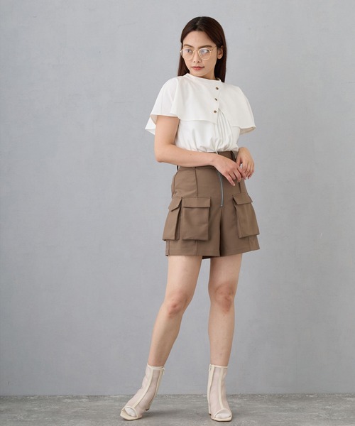 ニコル ビット金具付きデザインパンツ ベージュ 48（L） NICOLE CLUB（ニコル クラブ）の「デザインポケットショート