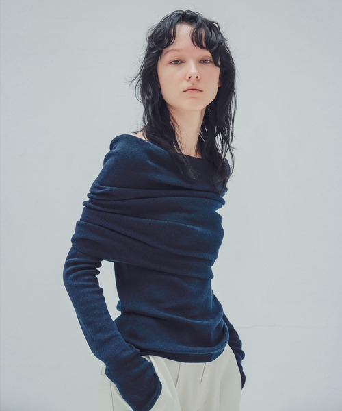 big offshoulder pull(ビッグオフショルダープルオーバー)（ニット 