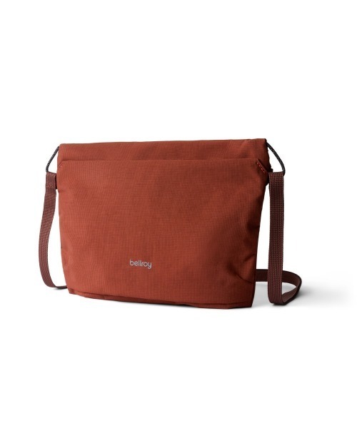 entre square（アントレスクエアー）の「Bellroy/ボディバッグ/ウエストポーチ Lite Sacoche 3.5L（ボディバッグ/ウエストポーチ・レディース・ブラック/レンガ/アッシュグレー・FREE）」の3枚目の写真