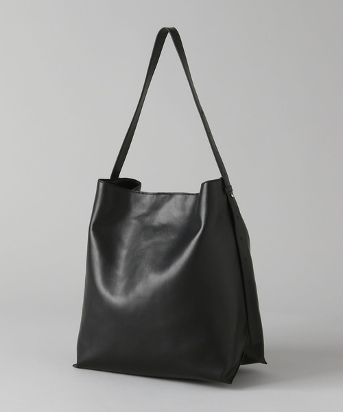 A part by（アパートバイ）の「ビッグショルダーバッグ（ショルダーバッグ・レディース・ダークブラウン/ブラック・FREE）」の6枚目の写真