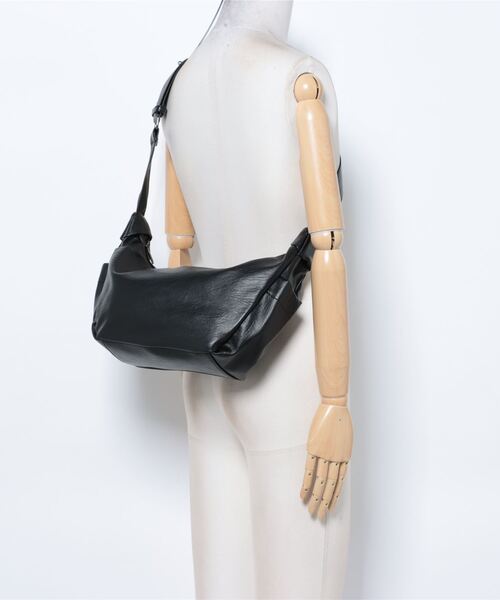 3.3 Field Trip （3.3フィールドトリップ）の「3.3 Field Trip／サイドポケットバック（ショルダーバッグ・メンズ・ブラック/その他・FREE）」の8枚目の写真