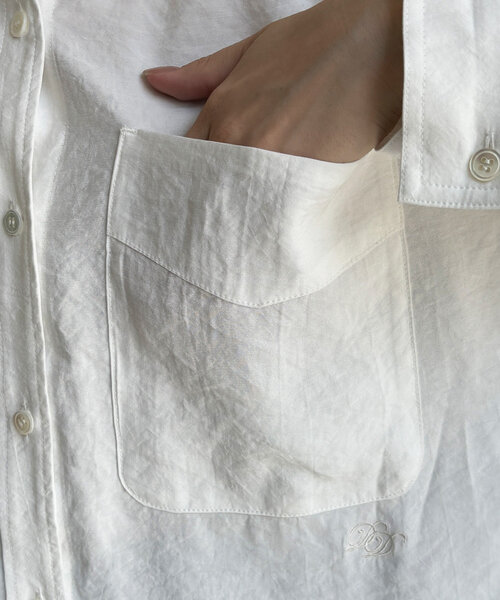 DouDou（ドゥドゥ）の「刺繍テンセルシャツ（シャツ/ブラウス・レディース・オフホワイト/ネイビー・FREE）」の5枚目の写真