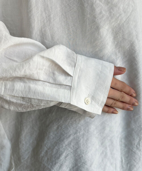 DouDou（ドゥドゥ）の「刺繍テンセルシャツ（シャツ/ブラウス・レディース・オフホワイト/ネイビー・FREE）」の3枚目の写真