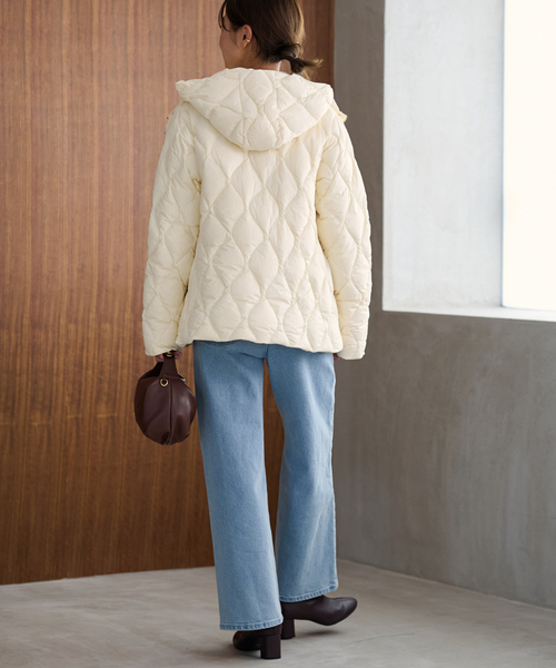 試着のみTAION ホワイトキナリヘチマキルトフードダウンジャケット