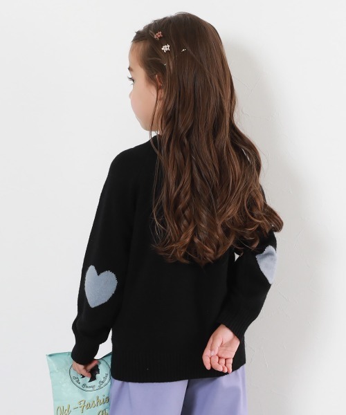 devirock（デビロック）の「洗える チクチクしない素肌ニット ハートデザイン ハイネック プルオーバー（ニット/セーター・キッズ・杢グレー/ブラック/ピンク系7/グリーン系その他2/アイボリー/ボルドー/ネイビー/ブルー系1・100cm/110cm/120cm/130cm/140cm/150cm/160cm）」の3枚目の写真