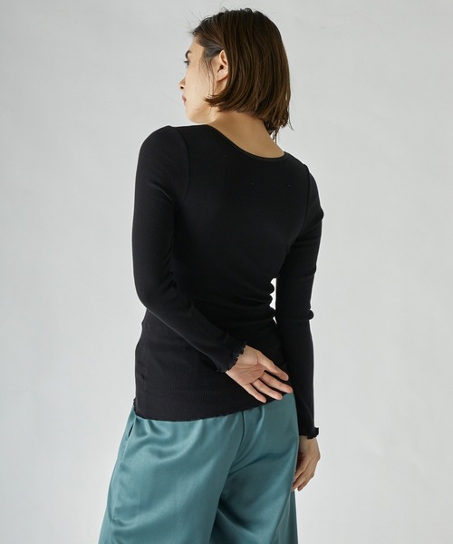 PALM(パーム)の「PALM22RIB VNECK BRA LSP/O(Tシャツ/カットソー・レディース・ブラック/ベージュ/カーキ・FREE)」の5枚目の写真