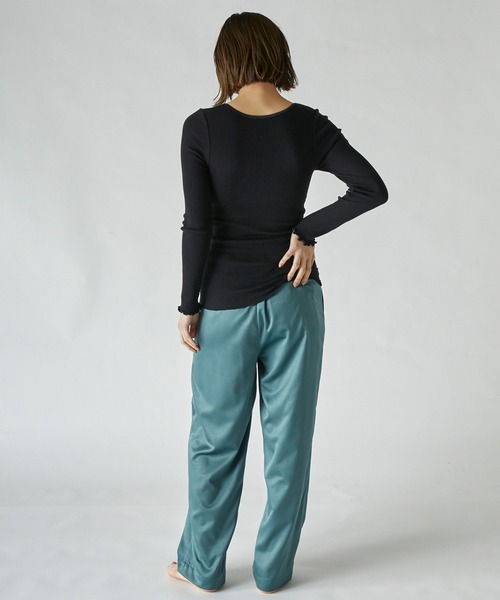 PALM(パーム)の「PALM22RIB VNECK BRA LSP/O(Tシャツ/カットソー・レディース・ブラック/ベージュ/カーキ・FREE)」の8枚目の写真