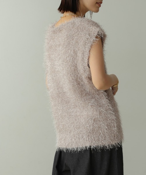 Bou Jeloud（ブージュルード）の「ダンスフェザーVネックベスト（ベスト・レディース・チャコールグレー/ブラウン・38）」の9枚目の写真