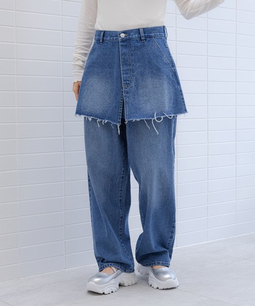 LAKOLE(ラコレ)の「スカートレイヤーデニムパンツ / 134486(デニムパンツ・レディース・ブラック/ブルー・SMALL/MEDIUM)」の2枚目の写真