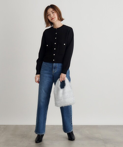 grove（グローブ）の「【毛玉軽減】ゴールドボタンクルーネックカーディガン（カーディガン/ボレロ・レディース・ナチュラル/ブラック/ワインレッド・02/03/01/04/05）」の6枚目の写真